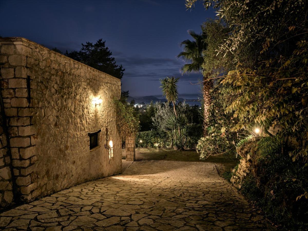 Vafias Villa - Tranquil Location, Ideal For Large Groups, By Zantewize Lithakia  Esterno foto